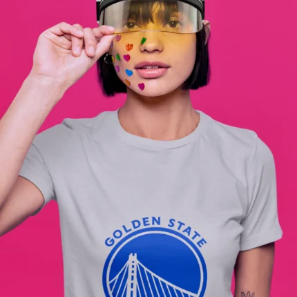 Stand out in the crowd as you showcase your loyalty to the Golden State Warriors with this chic and comfortable women's tee.