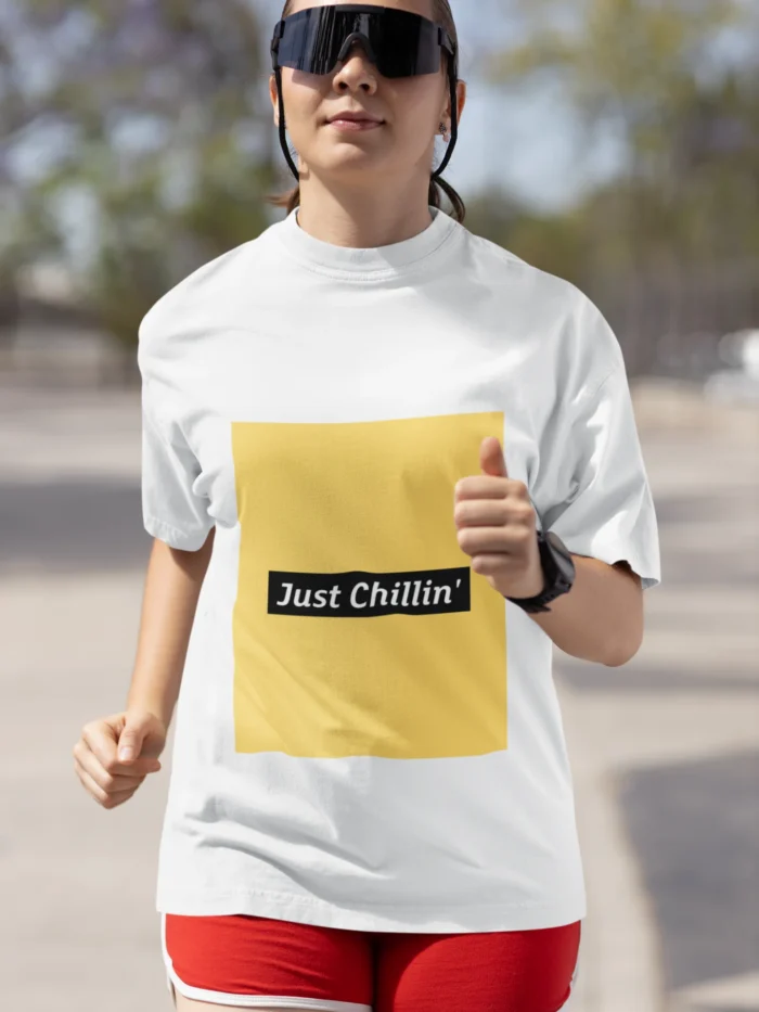 Women's 'Just Chillin'' t-shirt in soft cotton, showcasing a relaxed fit and stylish design